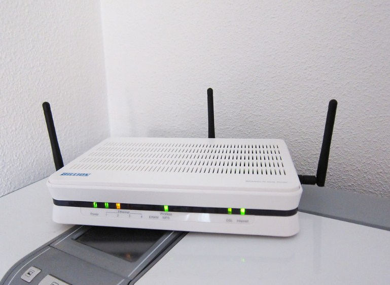 perbedaan access point dan router